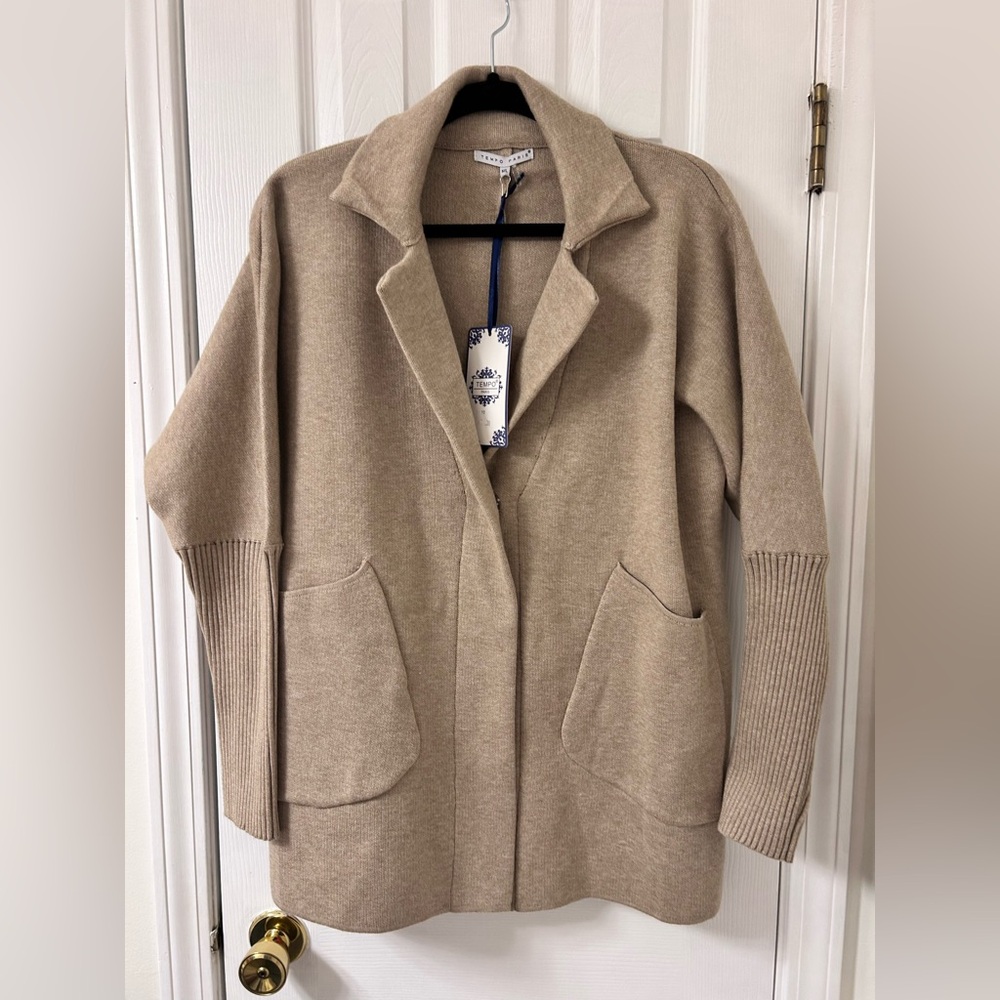 Tempo Paris Tan Cape Jacket/sweater Lightweight Versatile